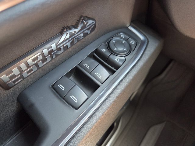Used 2024 Chevrolet Silverado 1500 High Country w/ High Country Premium Package AWD/4WD image 26