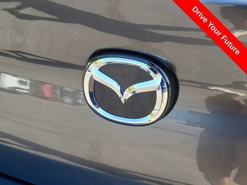 Used 2025 MAZDA MAZDA3 s FWD image 28