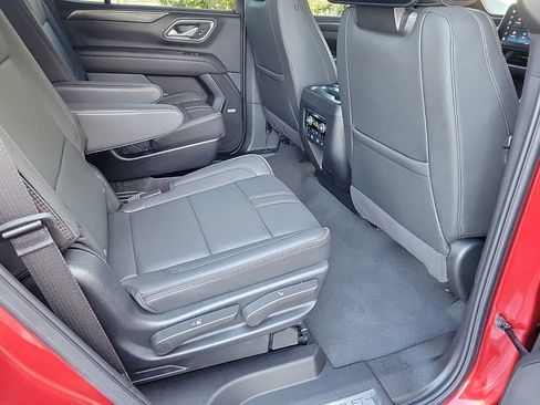 Used 2024 Chevrolet Tahoe RST w/ Luxury Package AWD/4WD image 15
