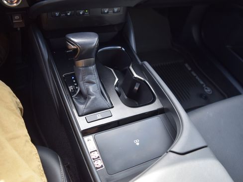 Used 2023 Lexus ES 350 w/ Premium Package FWD image 15