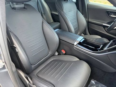 Used 2025 Mercedes-Benz C 300 Sedan image 34