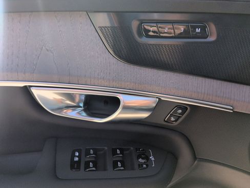 New 2026 Volvo XC90 B6 Ultra image 15