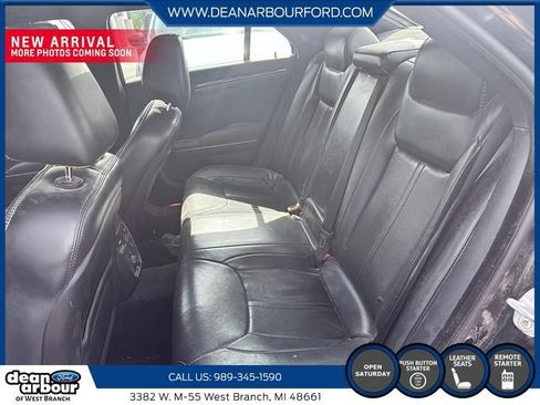 Used 2014 Chrysler 300 C RWD image 8