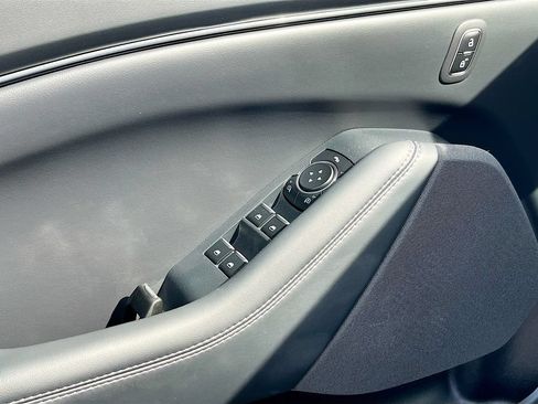 Used 2025 Ford Mustang Mach-E Select RWD image 18