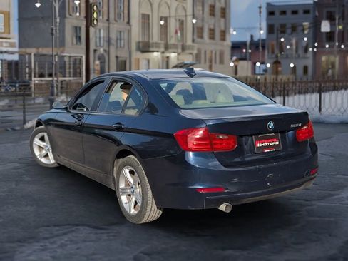 Used 2015 BMW 320i Sedan RWD image 8