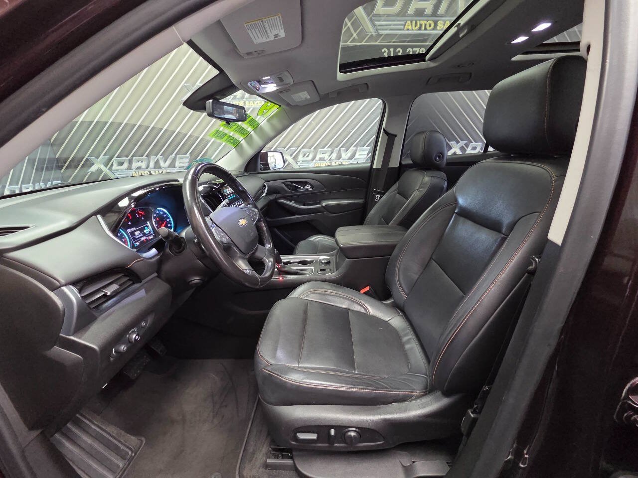 Used 2019 Chevrolet Traverse Premier w/ Driver Confidence II Package FWD image 17