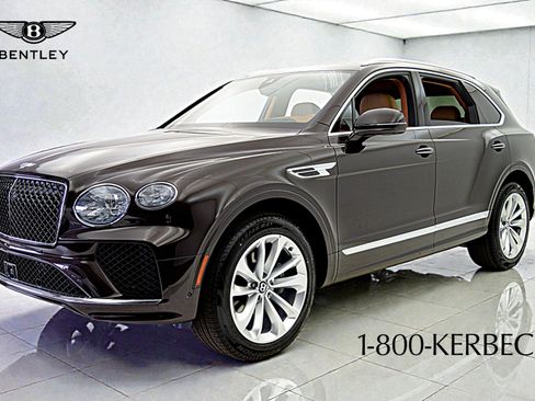 Used 2024 Bentley Bentayga image 1