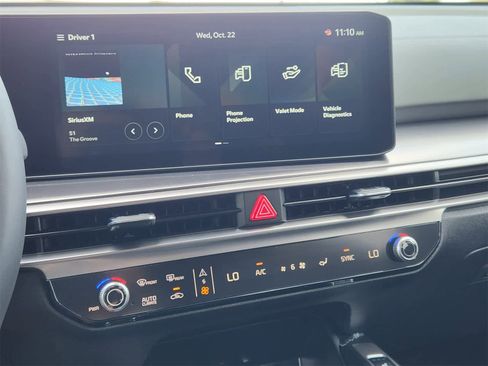 New 2026 Kia Sorento S image 16