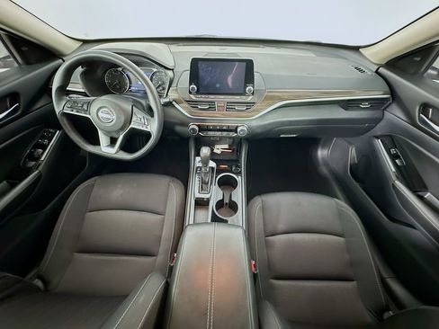Used 2023 Nissan Altima 2.5 SV FWD image 10