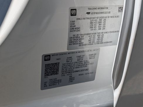 Used 2021 GMC Sierra 1500 AT4 w/ Technology Package AWD/4WD image 31
