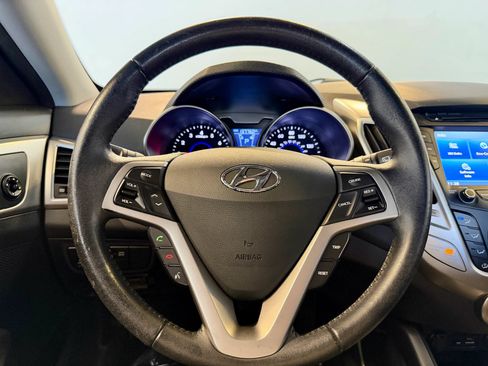 Used 2013 Hyundai Veloster RE:MIX Edition FWD image 14