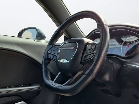 Used 2022 Dodge Challenger R/T Scat Pack RWD image 22