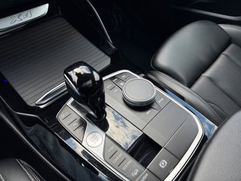 Used 2023 BMW X4 xDrive30i AWD/4WD image 24