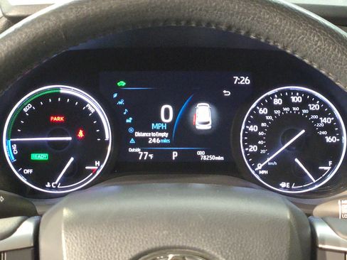 Used 2022 Toyota Sienna Limited FWD image 15