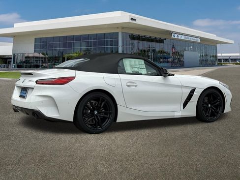 New 2026 BMW Z4 sDrive30i w/ Premium Package RWD image 11