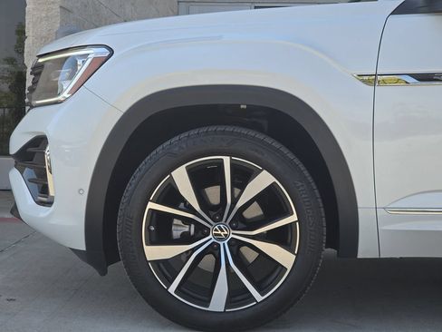 Used 2026 Volkswagen Atlas SEL Premium R-Line AWD/4WD image 7