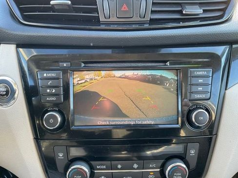 Certified 2019 Nissan Rogue Sport SV AWD/4WD image 18