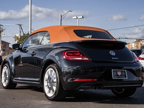 Used 2019 Volkswagen Beetle 2.0T Final Edition SEL image 8