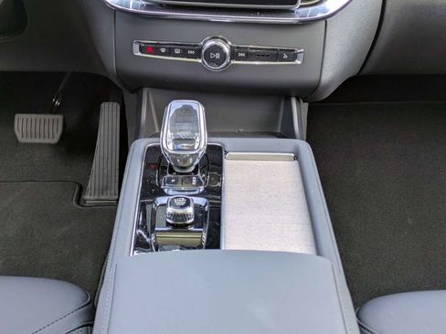 New 2026 Volvo XC90 B5 Plus AWD/4WD image 26