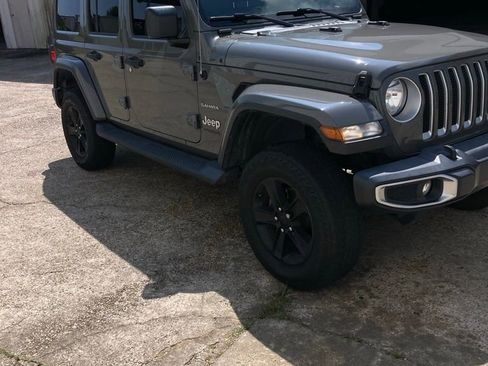 Used 2020 Jeep Wrangler Unlimited Sahara w/ Cold Weather Group AWD/4WD image 5