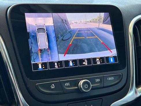 Used 2024 Chevrolet Equinox LT FWD image 27