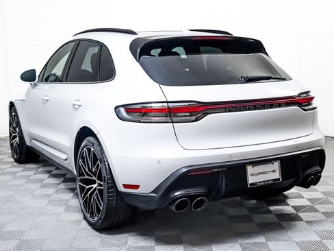 Certified 2025 Porsche Macan S image 3