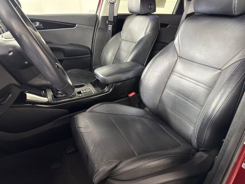 Used 2019 Kia Sorento SX w/ SX Touring Package image 11