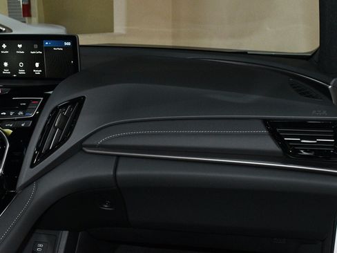 Used 2025 Acura RDX SH-AWD image 24