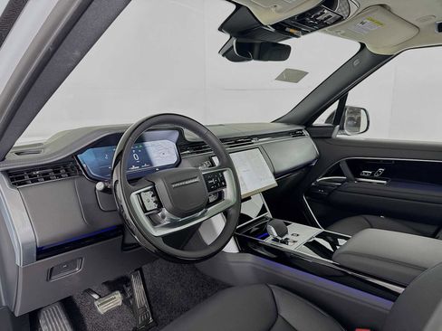 New 2026 Land Rover Range Rover SE AWD/4WD image 9
