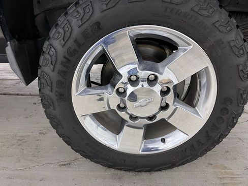 Used 2015 Chevrolet Silverado 2500 LTZ w/ Duramax Plus Package AWD/4WD image 21