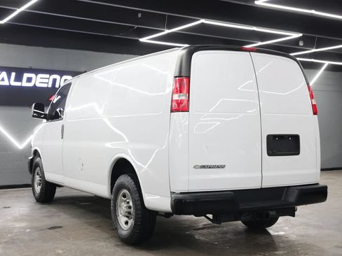 Used 2020 Chevrolet Express 2500 w/ Communications Package RWD image 19