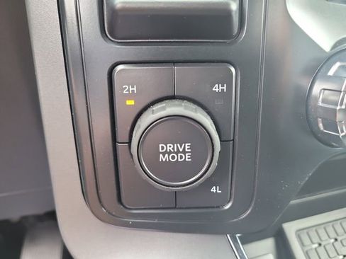 Used 2025 Ford F150 XLT w/ Equipment Group 303A High AWD/4WD image 29