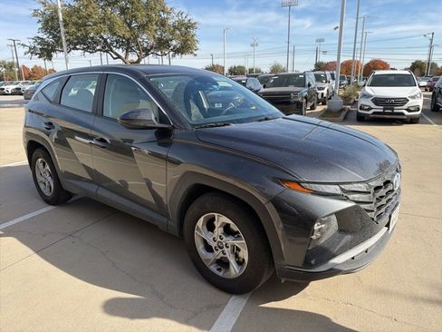 Certified 2024 Hyundai Tucson SE image 2