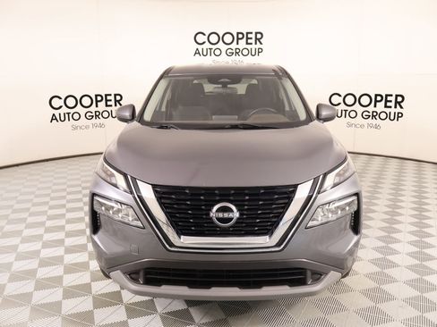 Used 2023 Nissan Rogue SV FWD image 8