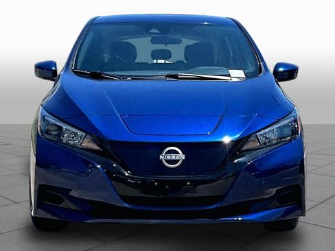 Used 2025 Nissan Leaf S FWD image 3