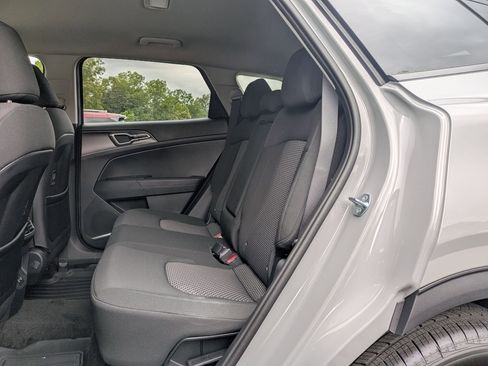 New 2026 Kia Sportage S image 9