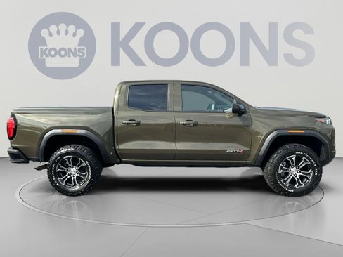 Used 2023 GMC Canyon AT4 w/ AT4 Premium Package AWD/4WD image 12