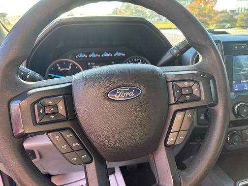 Used 2020 Ford F350 XLT w/ XLT Premium Package image 18