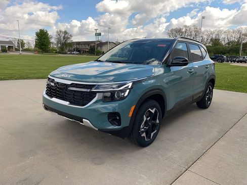 New 2026 Kia Seltos S AWD/4WD image 2