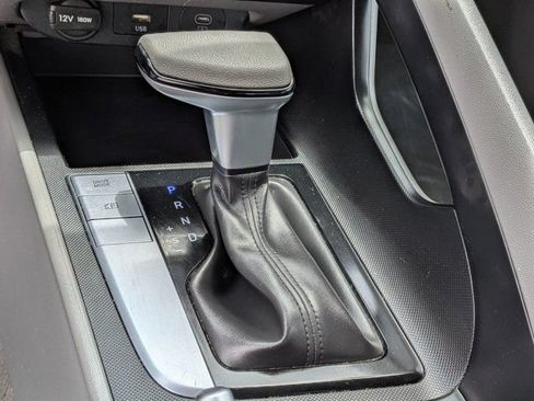Used 2024 Hyundai Elantra SEL FWD image 20