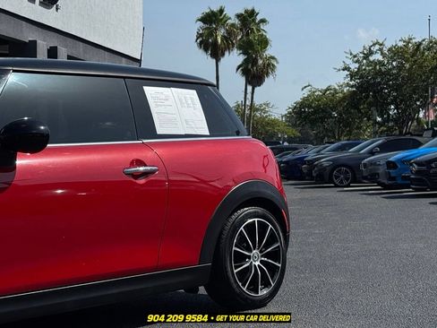 Used 2017 MINI Cooper 2-Door Hardtop FWD image 3