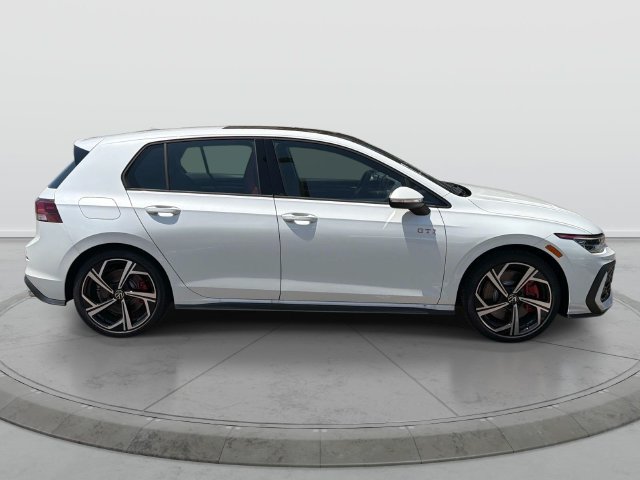 New 2026 Volkswagen GTI SE FWD image 2