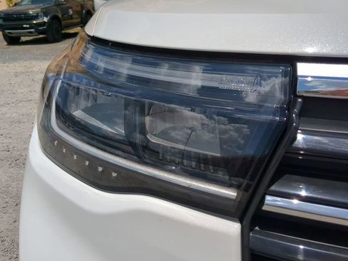 New 2025 Ford Explorer Active w/ Active Comfort Package image 18