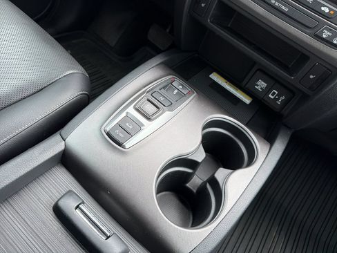 Used 2023 Honda Ridgeline RTL-E image 19
