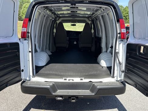 New 2026 Chevrolet Express 2500 w/ Driver Convenience Package RWD image 17