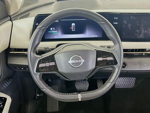 Used 2024 Nissan Ariya AWD image 18