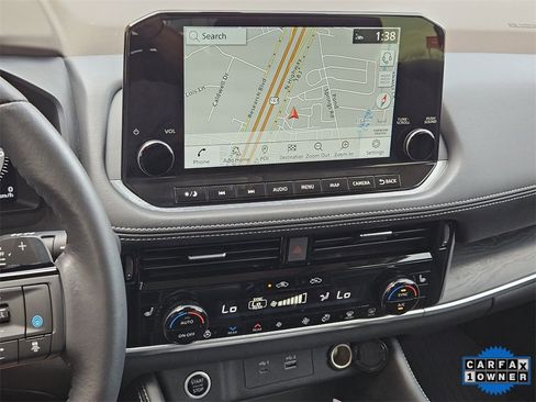 Used 2023 Nissan Rogue Platinum w/ Platinum Premium Package image 15