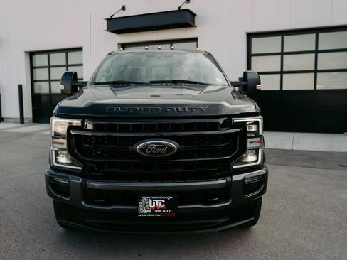 Used 2020 Ford F250 Lariat image 2