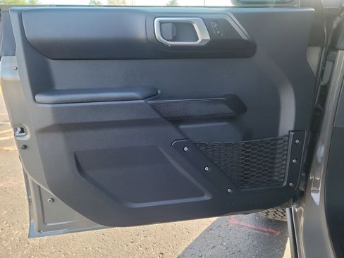 New 2025 Ford Bronco Badlands image 11