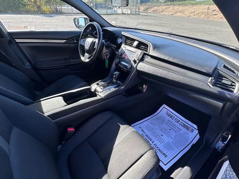 Used 2018 Honda Civic Sport image 13